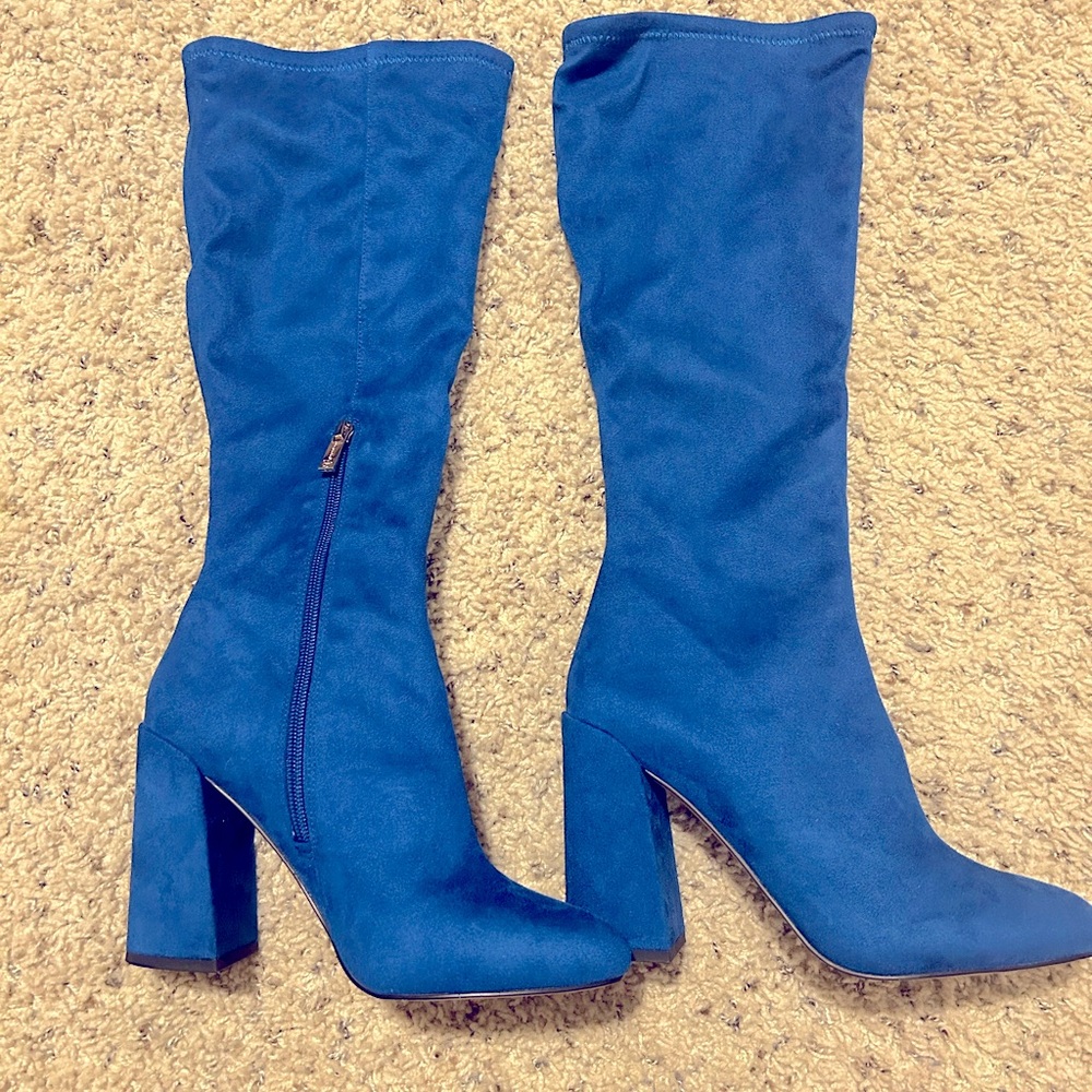 NWT in box Jessica Simpson blue suede heels